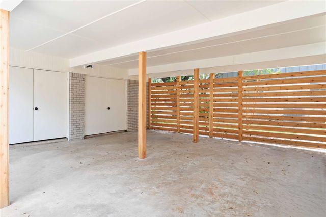 5722 W Bellfort Avenue, Houston, TX 77035