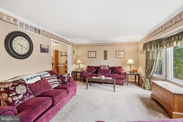 198 RAMBLEWOOD PKWY, Mount Laurel, NJ 08054