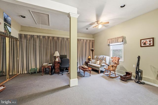 198 RAMBLEWOOD PKWY, Mount Laurel, NJ 08054