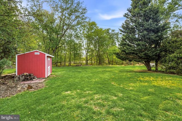 198 RAMBLEWOOD PKWY, Mount Laurel, NJ 08054