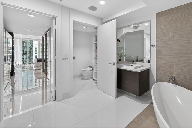 300 Sunny Isles Blvd 4-1902, Sunny Isles Beach, FL 33160
