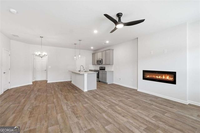 3639 PARKWAY JAMES Drive, Snellville, GA 30039