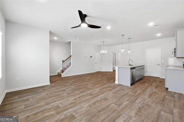 3639 PARKWAY JAMES Drive, Snellville, GA 30039