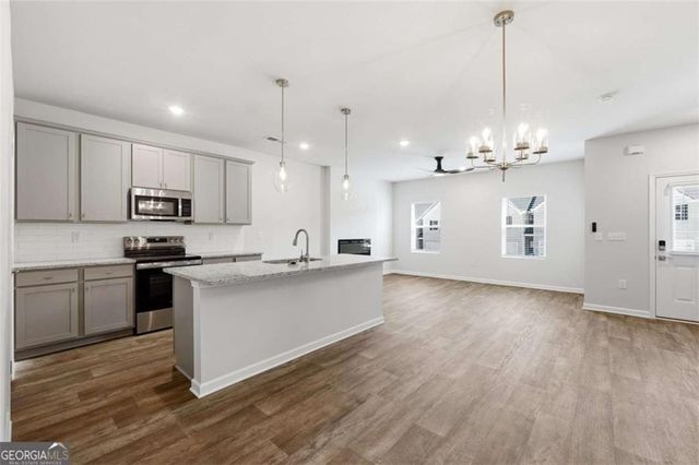 3639 PARKWAY JAMES Drive, Snellville, GA 30039