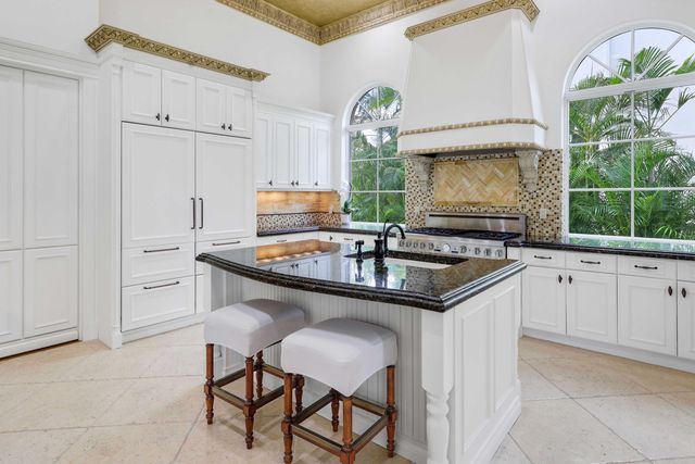 317 Old Jupiter Beach Road, Jupiter, FL 33477