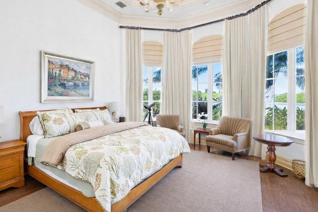 317 Old Jupiter Beach Road, Jupiter, FL 33477