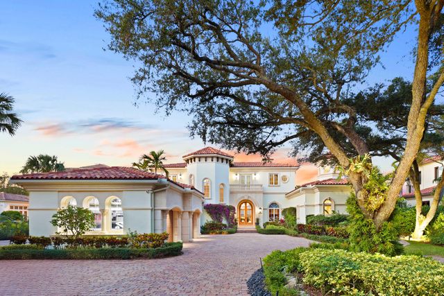 317 Old Jupiter Beach Road, Jupiter, FL 33477