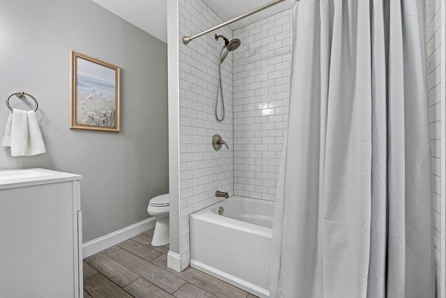 5 Bradford Terr, Saugus, MA 01906
