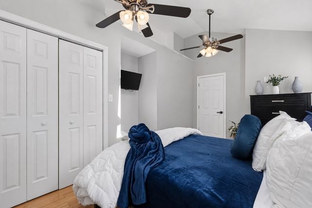 5 Bradford Terr, Saugus, MA 01906