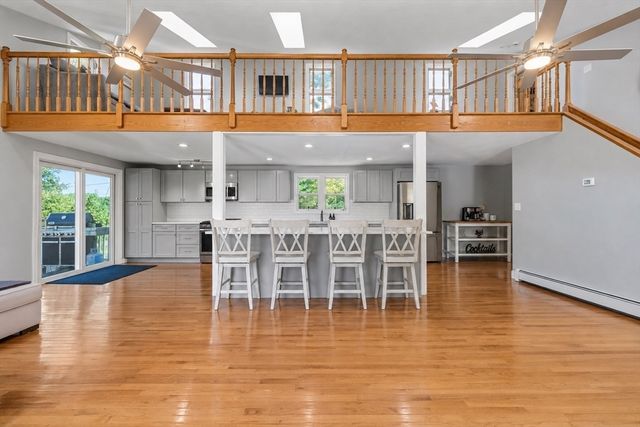 5 Bradford Terr, Saugus, MA 01906
