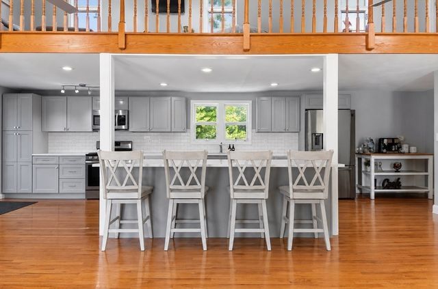 5 Bradford Terr, Saugus, MA 01906