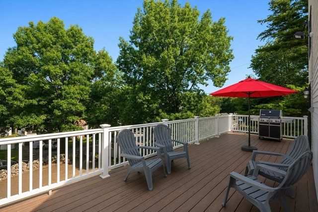 5 Bradford Terr, Saugus, MA 01906
