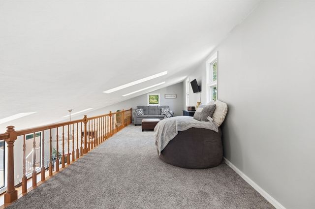 5 Bradford Terr, Saugus, MA 01906