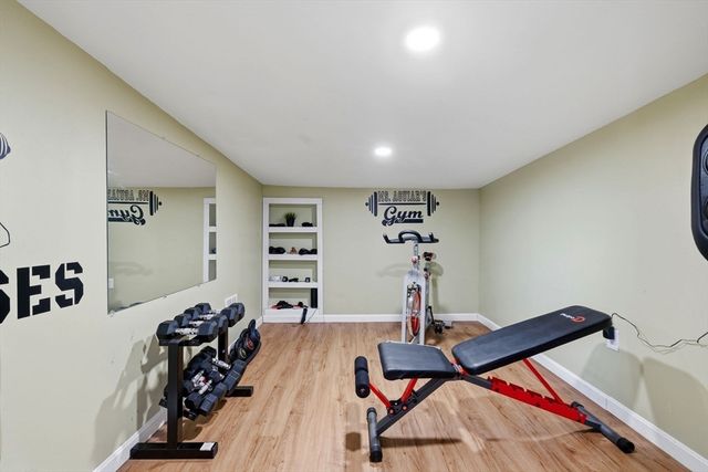5 Bradford Terr, Saugus, MA 01906