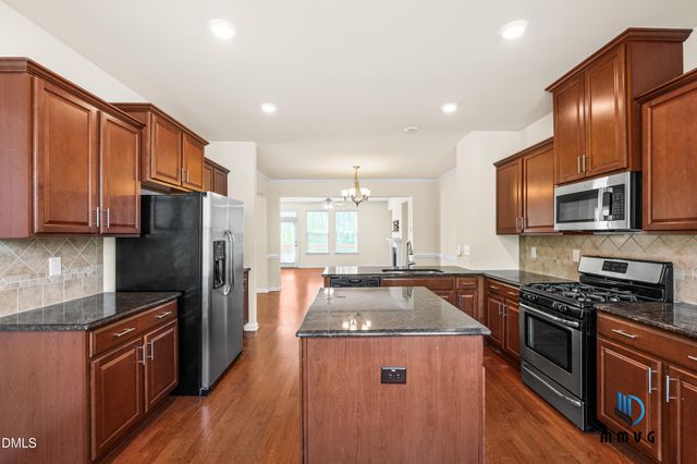 701 Edgewater Ridge Court, Apex, NC 27523