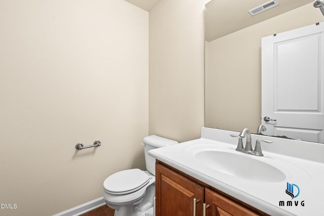 701 Edgewater Ridge Court, Apex, NC 27523