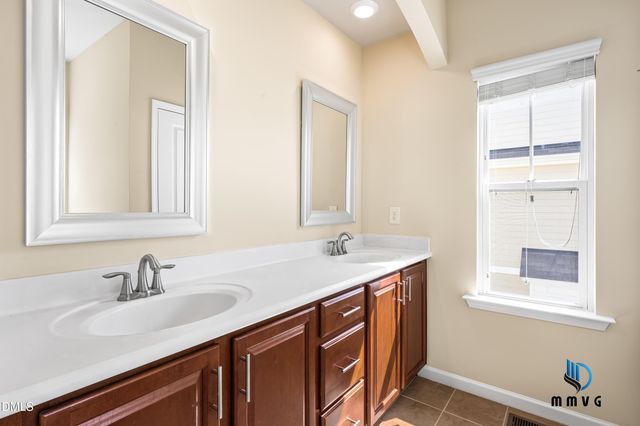 701 Edgewater Ridge Court, Apex, NC 27523