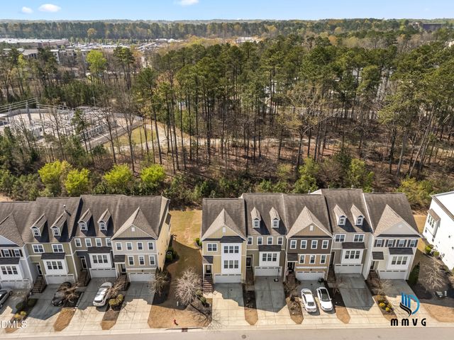 701 Edgewater Ridge Court, Apex, NC 27523