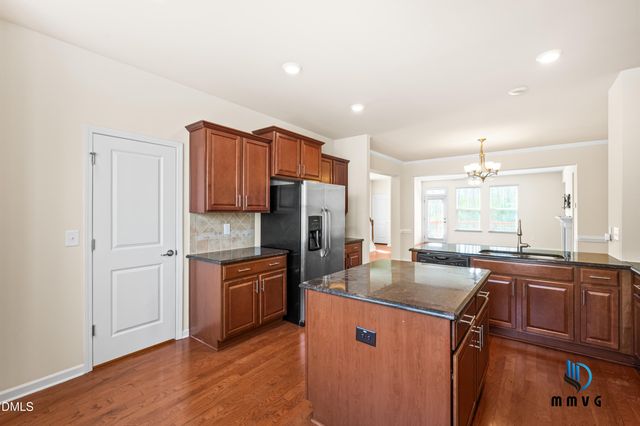 701 Edgewater Ridge Court, Apex, NC 27523