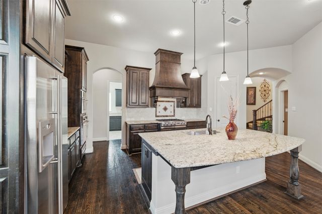 112 Aransas Drive, Irving, TX 75039