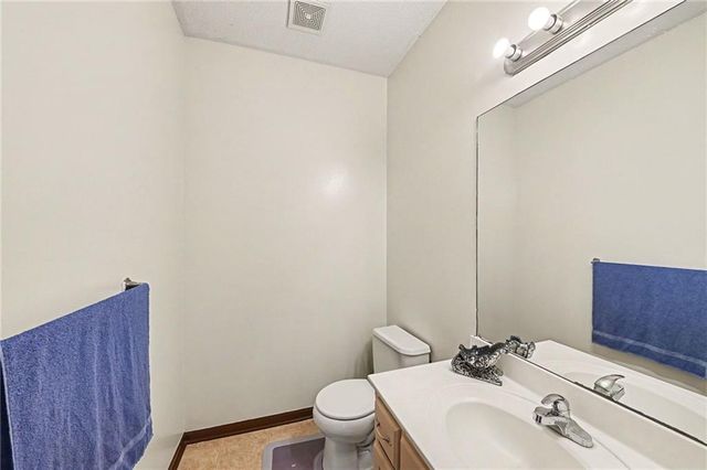1210 Barnett Avenue, Kansas City, KS 66102