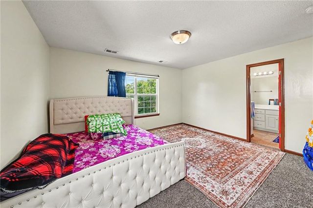 1210 Barnett Avenue, Kansas City, KS 66102