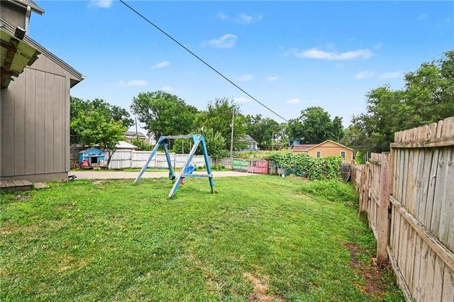 1210 Barnett Avenue, Kansas City, KS 66102