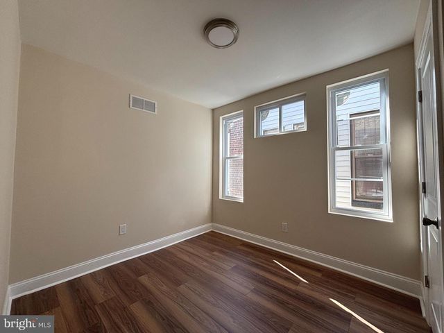 5650 WHITBY, Philadelphia, PA 19143