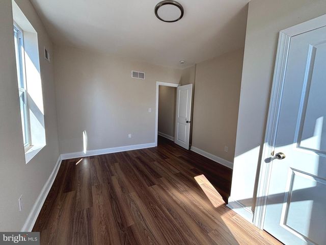 5650 WHITBY, Philadelphia, PA 19143