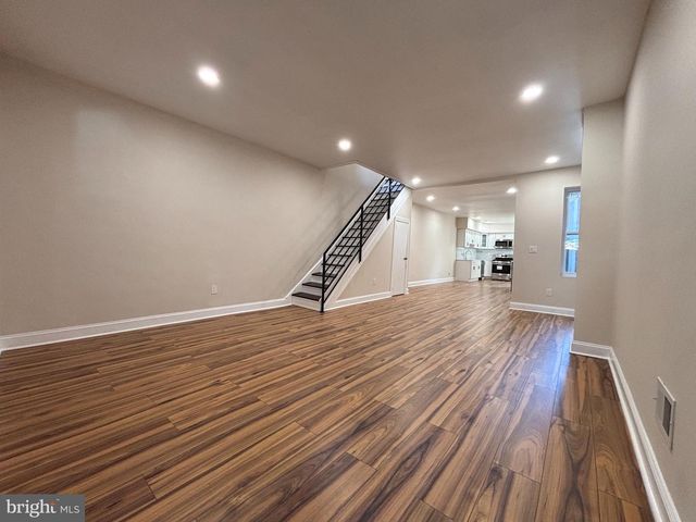 5650 WHITBY, Philadelphia, PA 19143