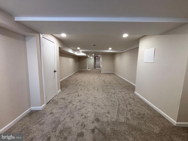 5650 WHITBY, Philadelphia, PA 19143