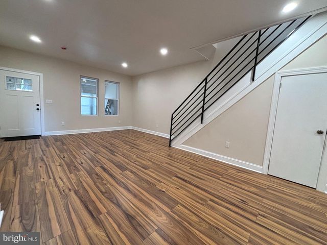 5650 WHITBY, Philadelphia, PA 19143