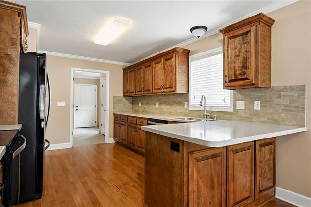 1021 SW 8TH Street, Lee's Summit, MO 64081