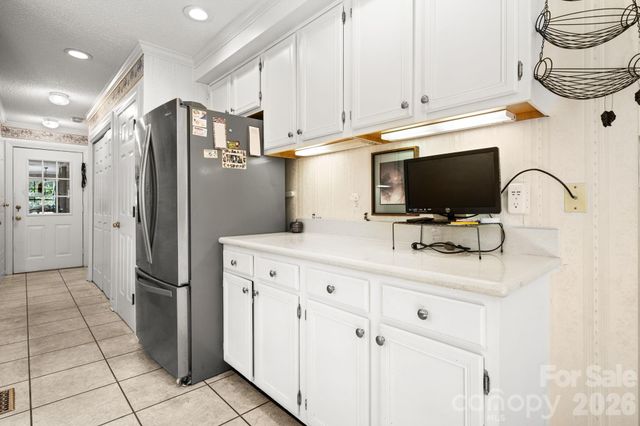 2036 Picnic Drive, Newton, NC 28658