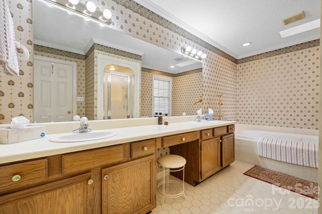 2036 Picnic Drive, Newton, NC 28658