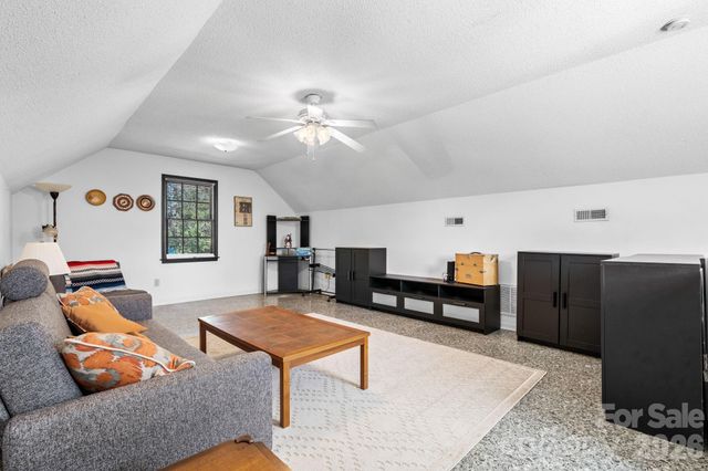 2036 Picnic Drive, Newton, NC 28658