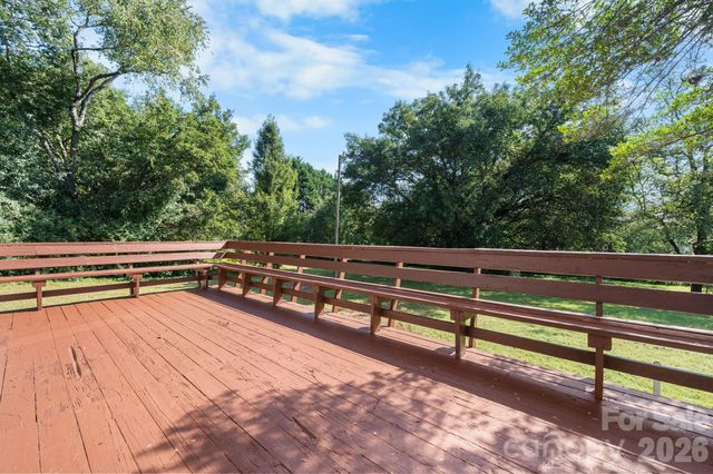 2036 Picnic Drive, Newton, NC 28658