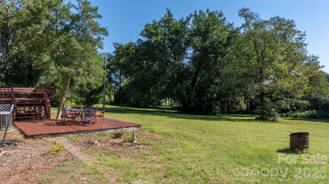 2036 Picnic Drive, Newton, NC 28658