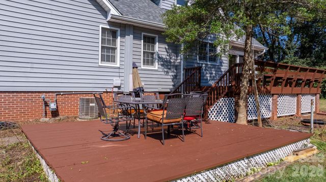 2036 Picnic Drive, Newton, NC 28658