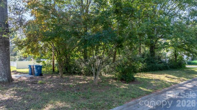 2036 Picnic Drive, Newton, NC 28658