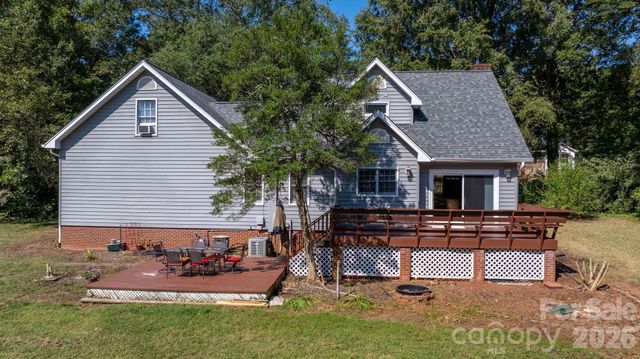 2036 Picnic Drive, Newton, NC 28658