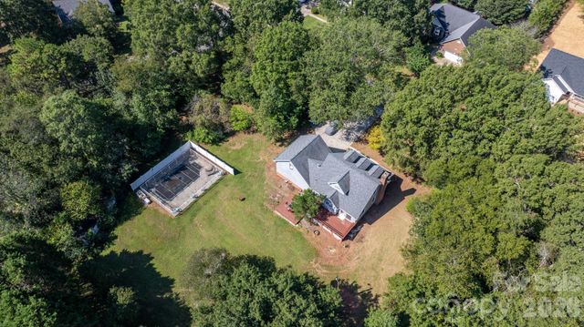 2036 Picnic Drive, Newton, NC 28658