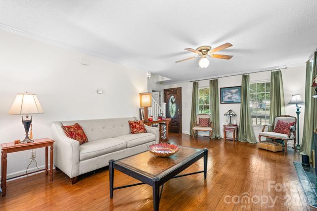 2036 Picnic Drive, Newton, NC 28658