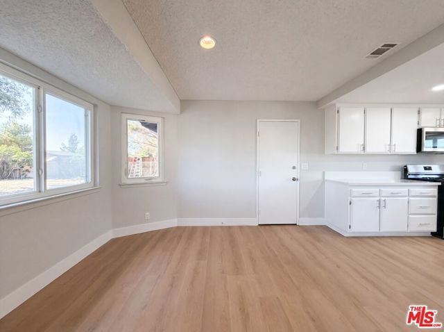 40733 176th Street E, Lancaster, CA 93535