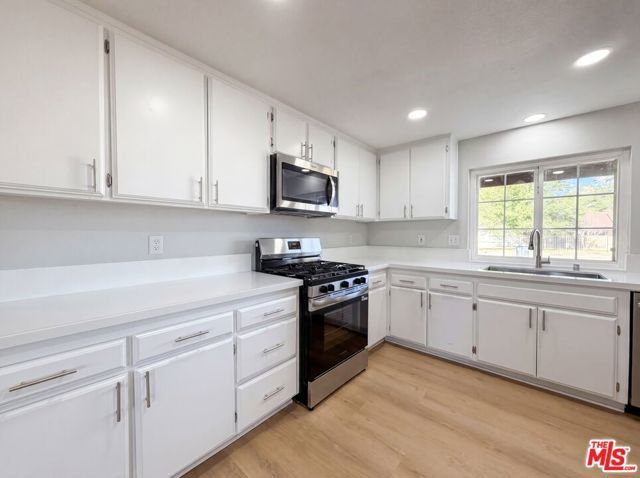 40733 176th Street E, Lancaster, CA 93535