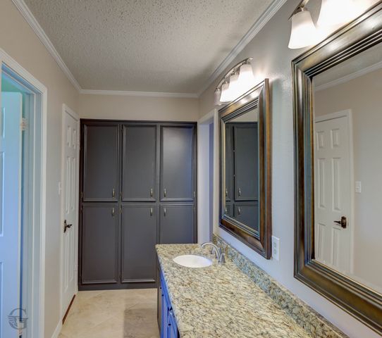 1911 Landau Lane, Bossier City, LA 71111