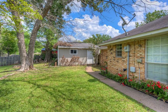 1911 Landau Lane, Bossier City, LA 71111