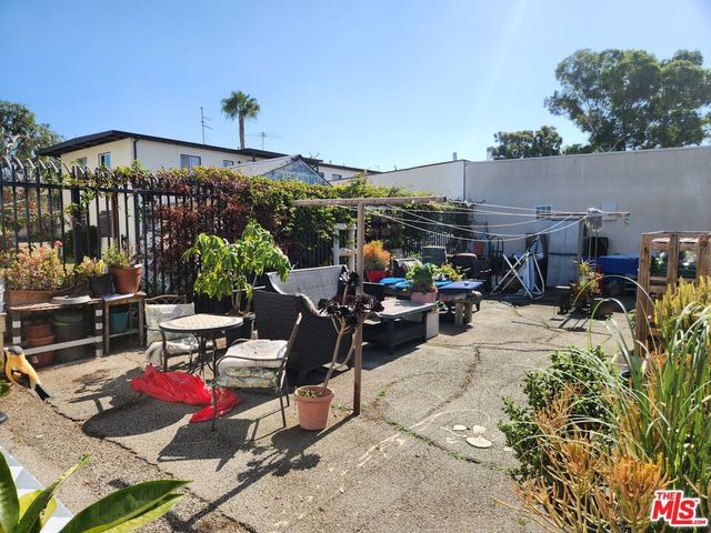 5727 Clemson Street, Los Angeles, CA 90016