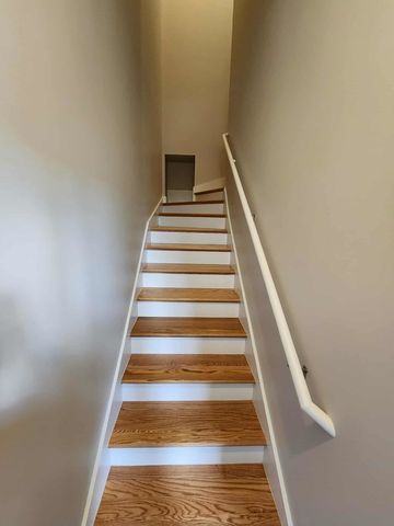 6321 S Eberhart Avenue 2, Chicago, IL 60637