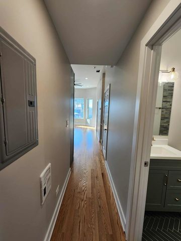 6321 S Eberhart Avenue 2, Chicago, IL 60637